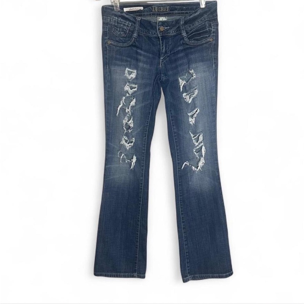 Decree Y2K Style Medium Wash Distressed Low-Rise Bootcut Jeans Juniors 7